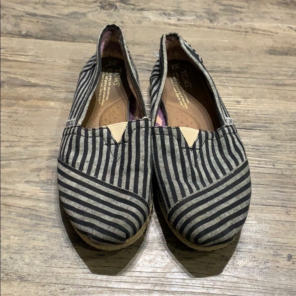 Toms